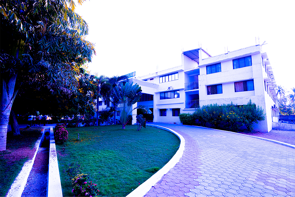 Main Block of Top CBSE School in Erode and Gobichettipalayam